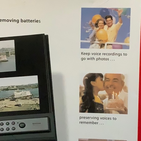 NEW UNSEALED Brookstone Talking Photo Album - Picture 4 of 7